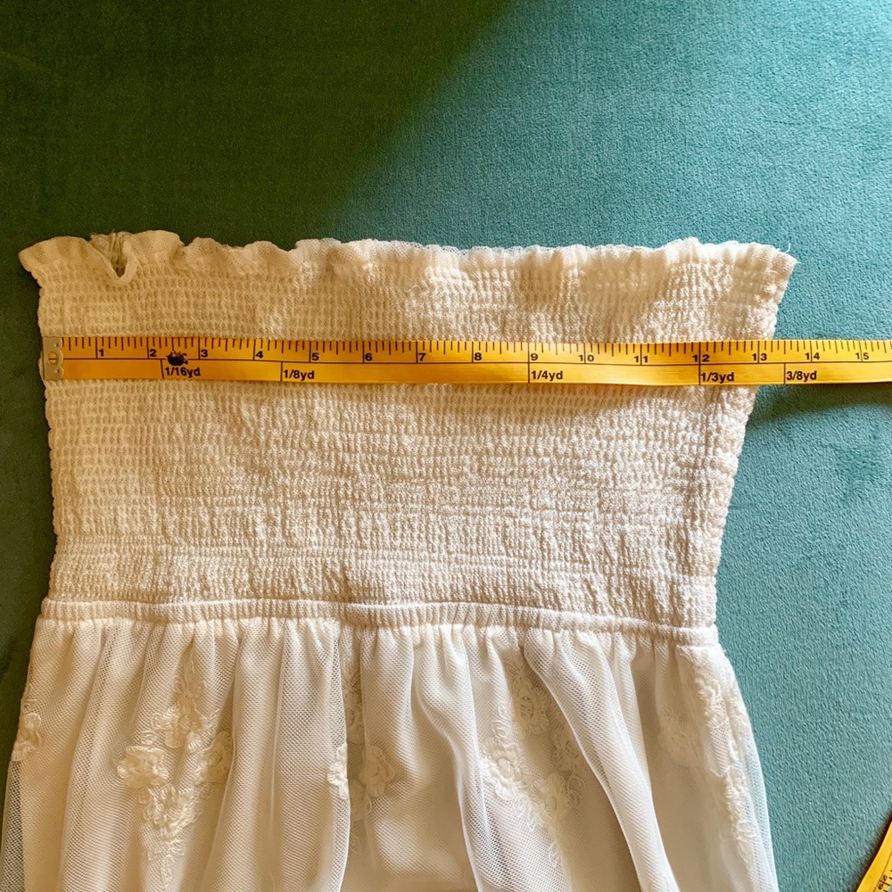 Strapless Dress. - Picture 6 of 6